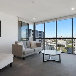 Hearty Milton Apartment
